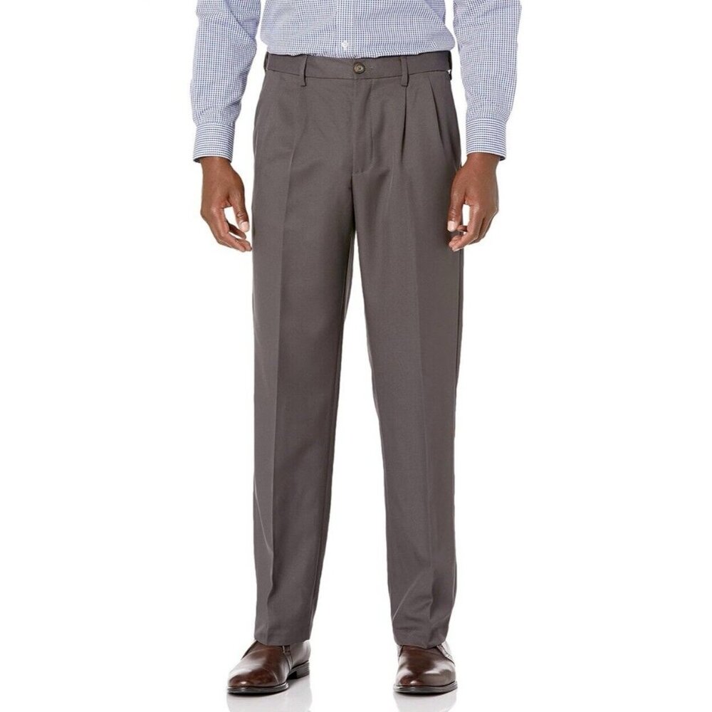 Mens Grey Pleated Dress Pants Straight Business Pants 40W x 32L Expandable Waist